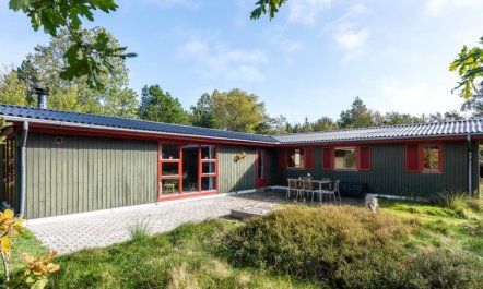 'Eliane' - 4km from the sea