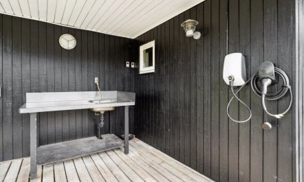 'Edin' - 150m from the sea 6