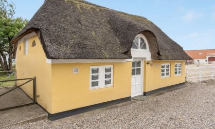 'Miko' - 19km from the sea