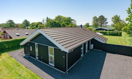 'Maybritt' - 100m from the sea 6