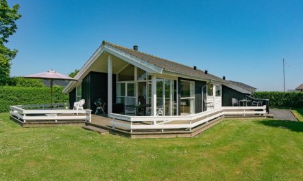 'Maybritt' - 100m from the sea 3