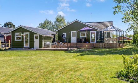 'Naya' - 500m from the sea