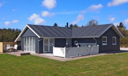 'Emmarenze' - 400m from the sea