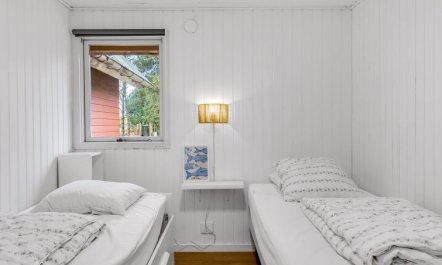 'Knud' - 2.5km from the sea 6