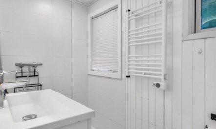 'Knud' - 2.5km from the sea 5