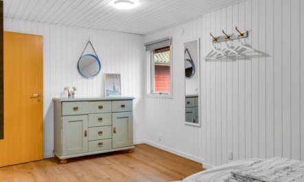 'Knud' - 2.5km from the sea 3