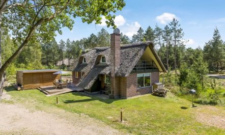 'Kersta' - 3.3km from the sea