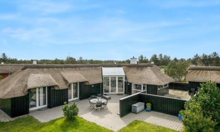 'Hothbrod' - 1.2km from the sea