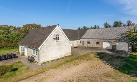 'Merrit' - 4.6km to the fjord