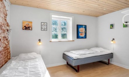 'Merrit' - 4.6km to the fjord 1