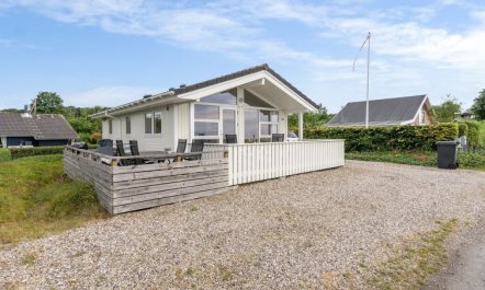 'Liutulf' - 40m from the sea 5