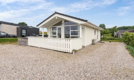 'Liutulf' - 40m from the sea 4