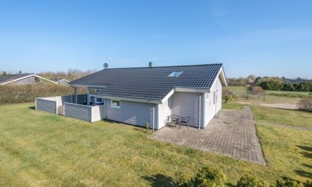 'Ellis' - 700m to the fjord 7