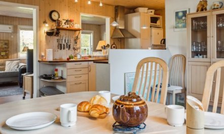 'Laurentius' - 625m from the sea 7