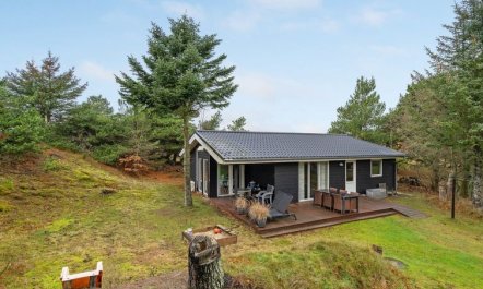 'France' - 1.1km from the sea