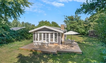 'Tineke' - 200m from the sea 2