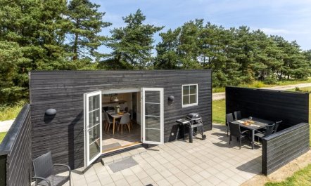 'Mattheus' - 900m from the sea