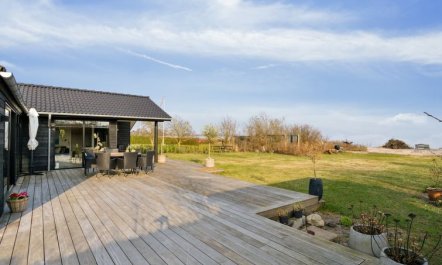 'Viveke' - 10m from the sea 7