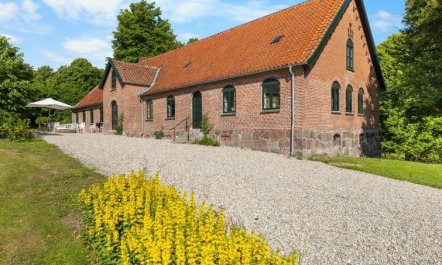 'Brun' - 1.5km from the sea