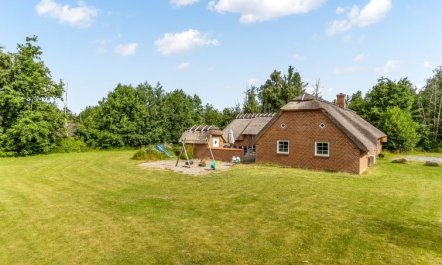 'Tara' - 900m from the sea 1