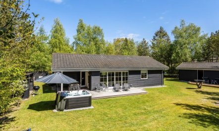 'Marlena' - 1.1km from the sea