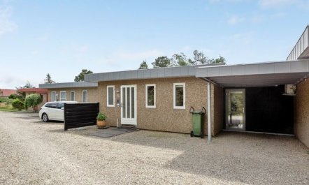 'Ragnborg' - 900m from the sea 2