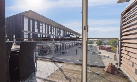 'Theis' - 100m from the sea 7