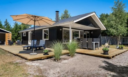 'Dorit' - 900m from the sea