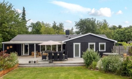 'Runhild' - 450m from the sea