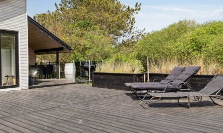 'Julie' - 1.5km from the sea 3