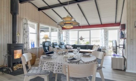 'Vika' - 600m from the sea 1