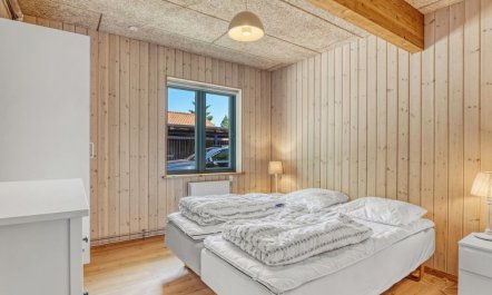 'Øthulf' - 200m from the sea 7