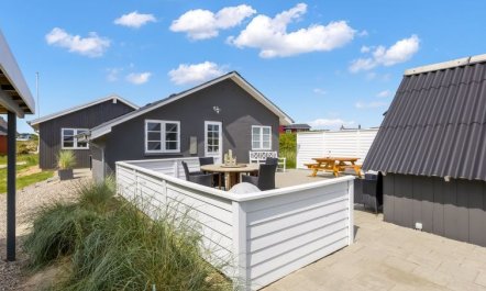 'Mikka' - 450m from the sea 4