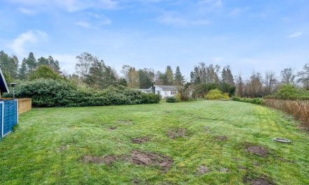 'Fredger' - 450m from the sea 1