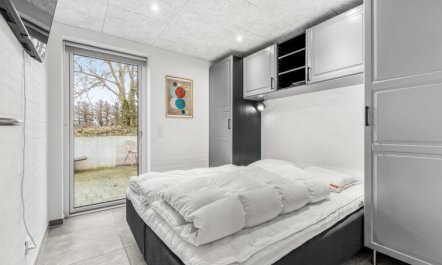 'Elisabetha' - 100m from the sea 7