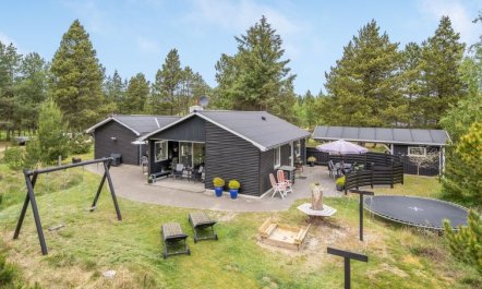 'Bjarka' - 2.9km from the sea