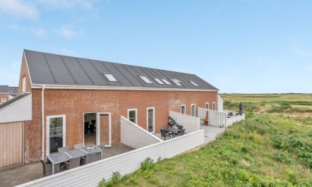 'Anke' - 500m from the sea