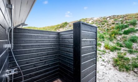 'Jamie' - 200m from the sea 4