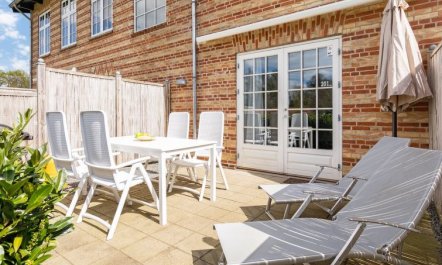 'Samson' - 100m from the sea 2