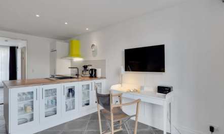 'Samson' - 100m from the sea 3