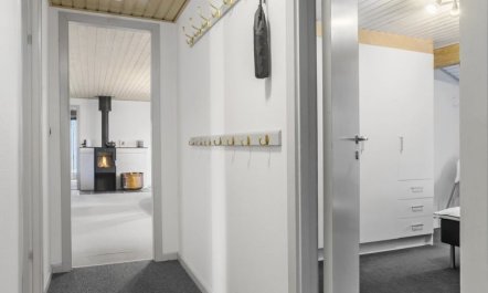 'Diuri' - 30km from the sea 2