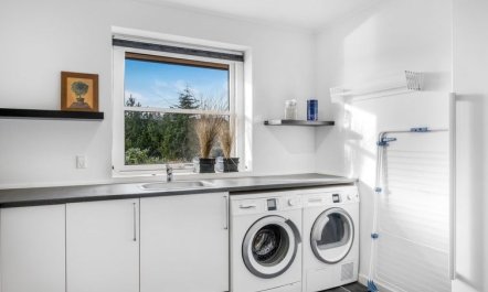 'Elsi' - 1.3km from the sea 5