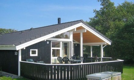 'Augusta' - 700m from the sea