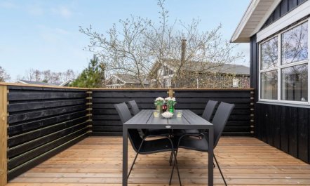 'Evin' - 800m from the sea 2