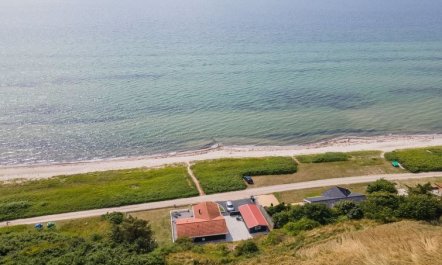 'Arnwith' - 20m from the sea 3