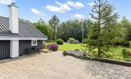 'Lenya' - 33km from the sea 5