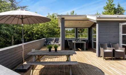 'Omar' - 1.0km from the sea 5