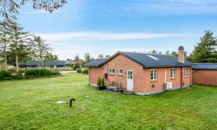 'Agni' - 800m from the sea 5