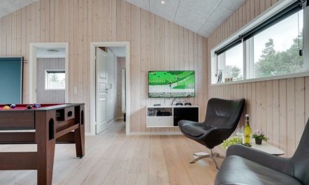 'Fenno' - 900m from the sea