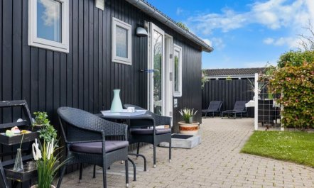 'Daya' - 75m from the sea 5